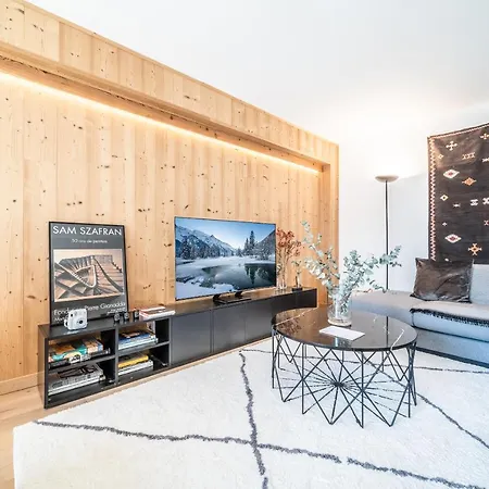 Le Gui - By Emerald Apartment