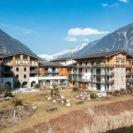 Le Gui - By Emerald Chamonix