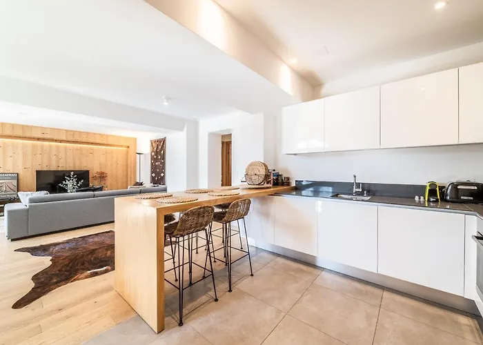 Le Gui - By Emerald * Chamonix