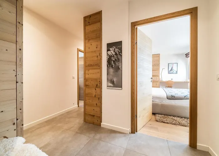 Le Gui - By Emerald Chamonix