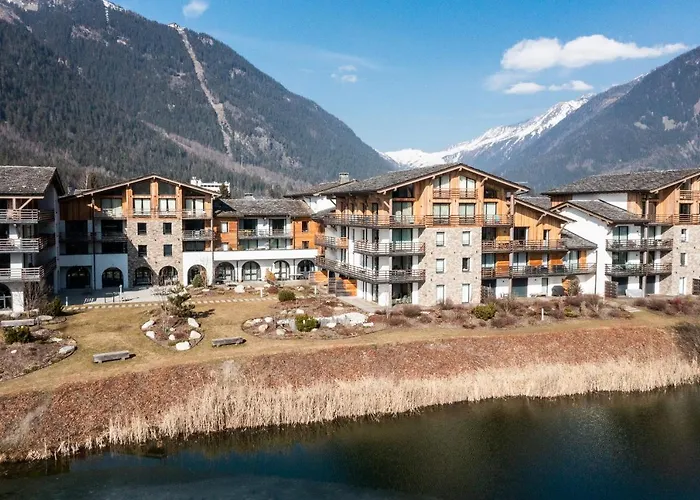 Le Gui - By Emerald Apartment