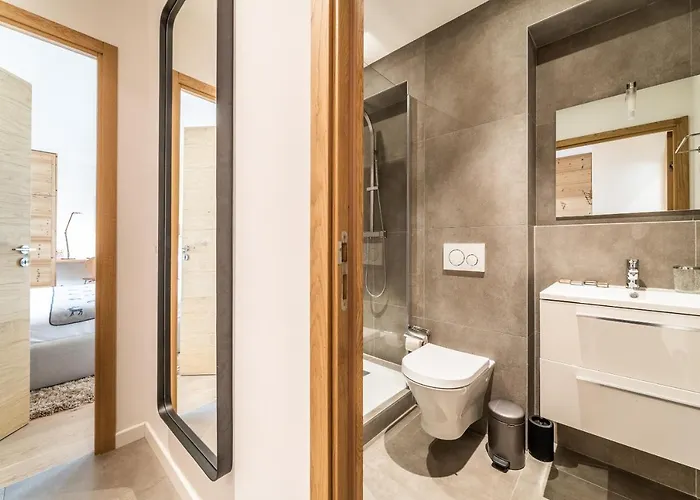 Le Gui - By Emerald *